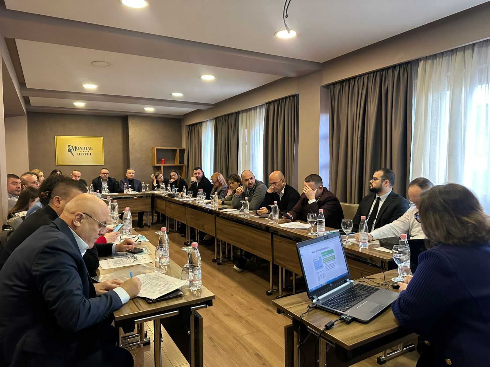 AKTIVITET TRAJNUES: 8 janar 2026