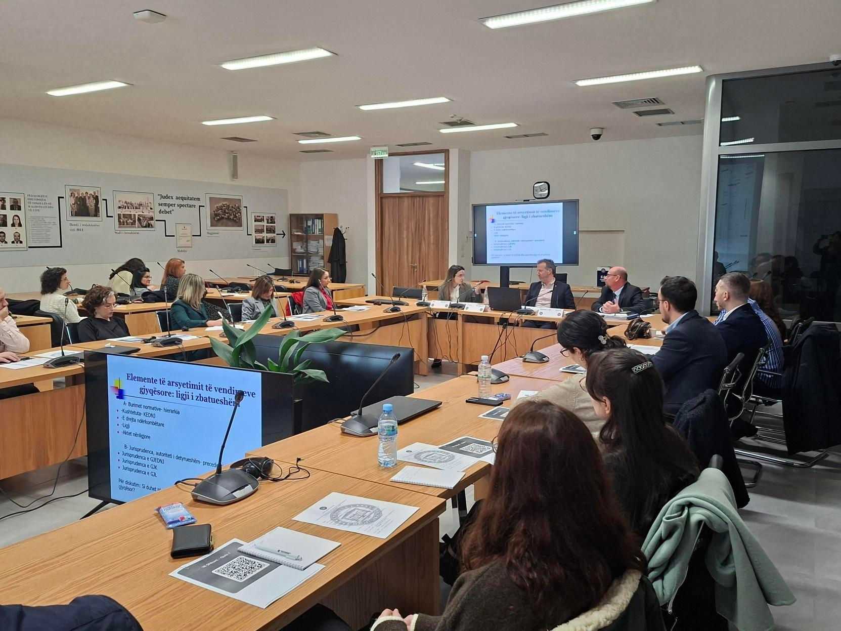 AKTIVITET TRAJNUES: “Kërkimi, arsyetimi dhe shkrimi ligjor me fokus njësinë ligjore në bashkëpunim me SHM” - 16 shkurt 2026